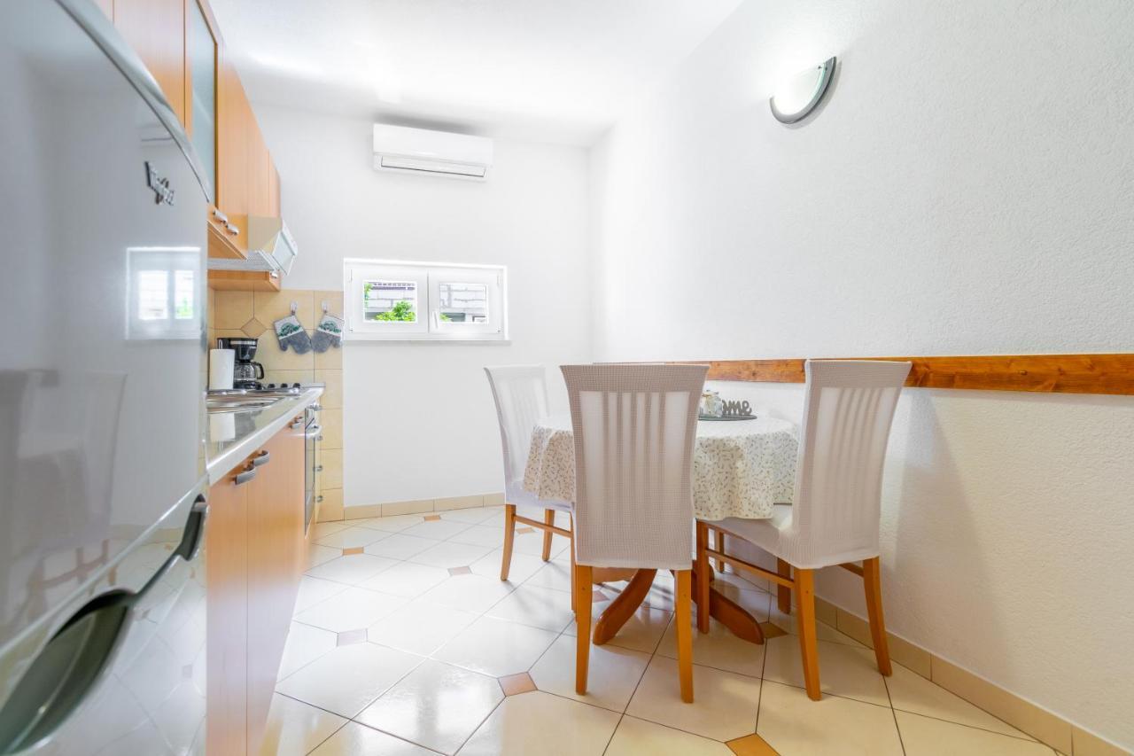 Apartmani Roko บาชกาโวดา ภายนอก รูปภาพ