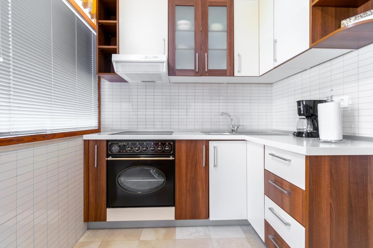 Apartmani Roko บาชกาโวดา ภายนอก รูปภาพ