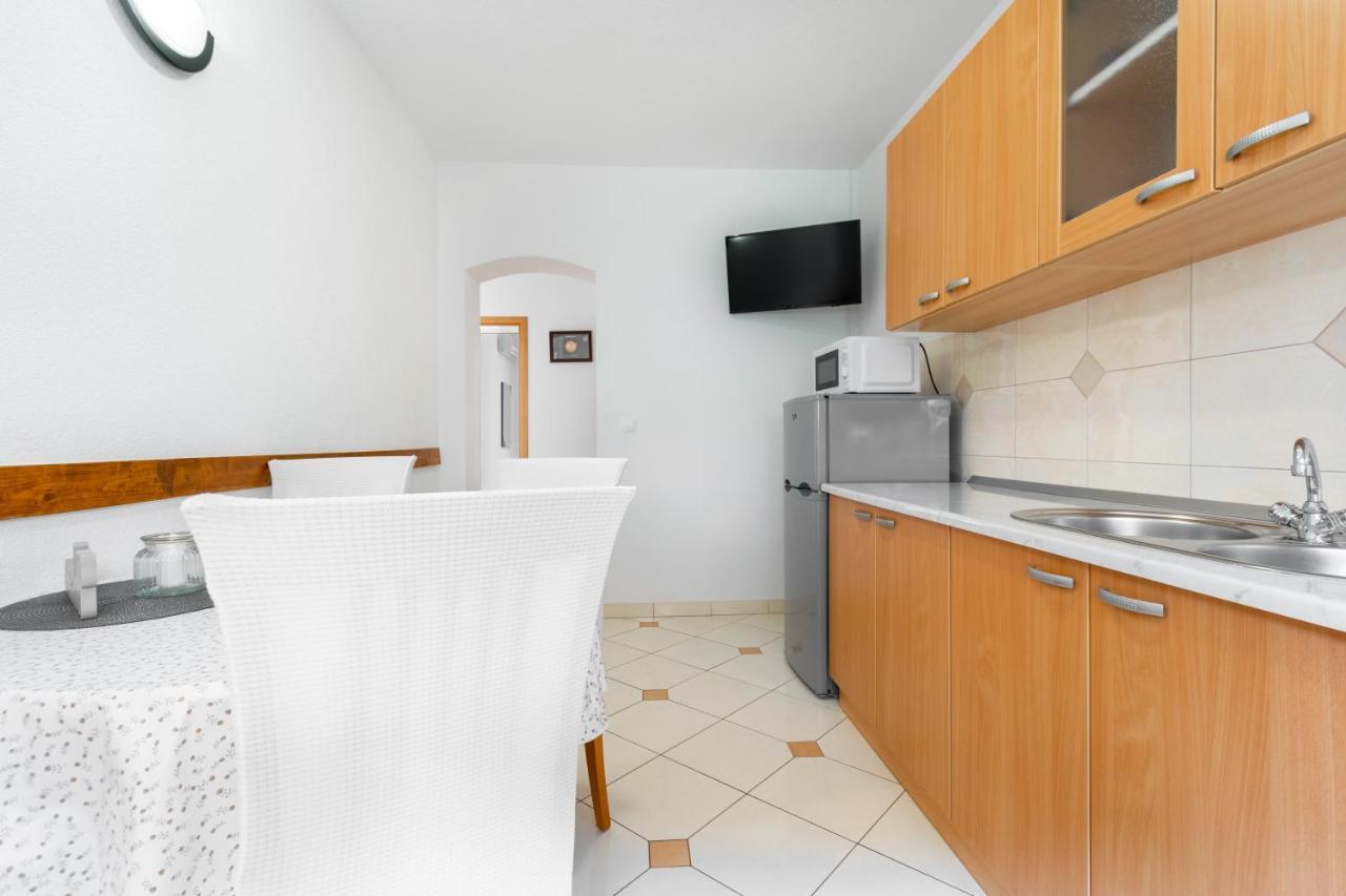 Apartmani Roko บาชกาโวดา ภายนอก รูปภาพ