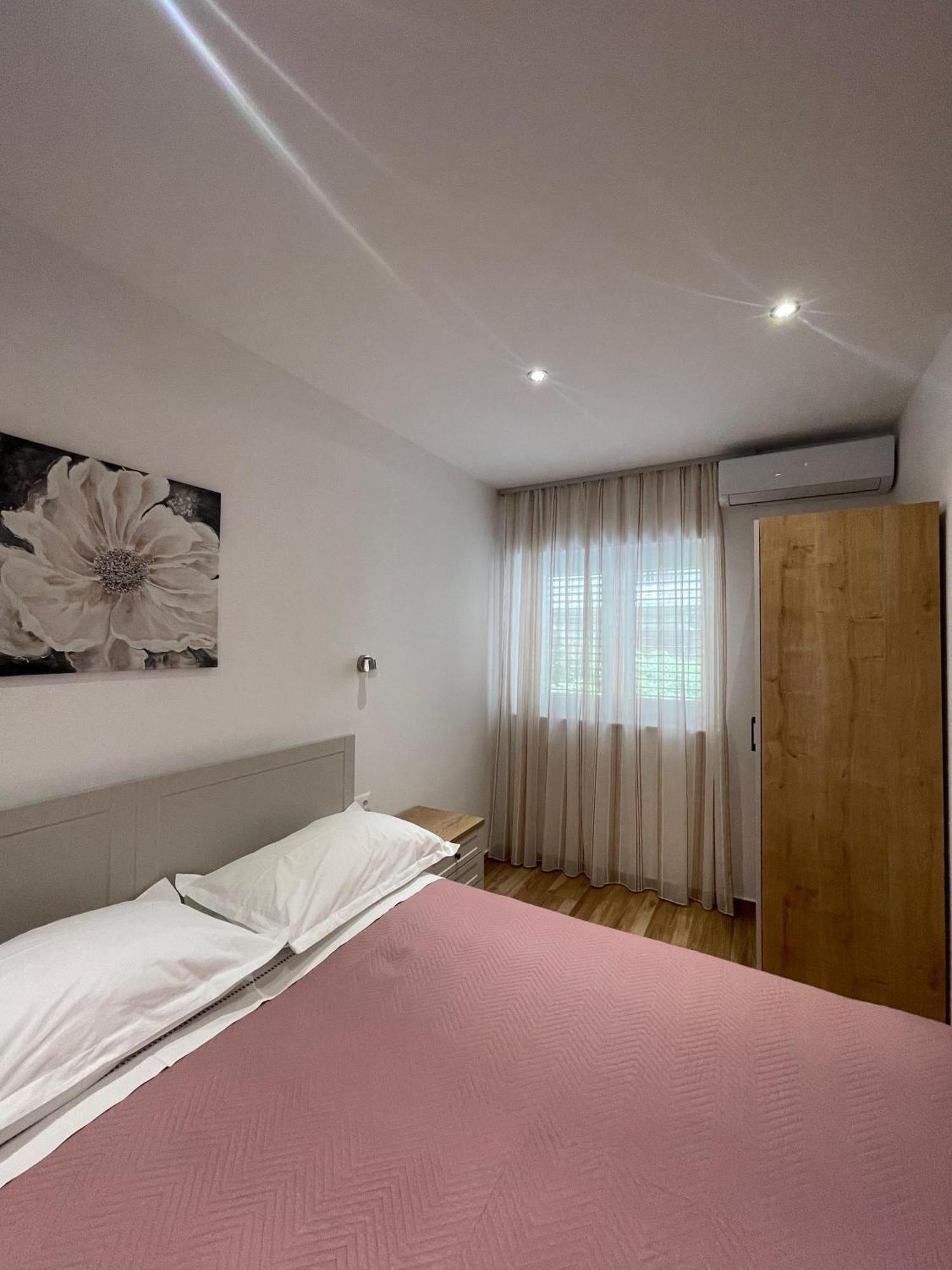 Apartmani Roko บาชกาโวดา ภายนอก รูปภาพ