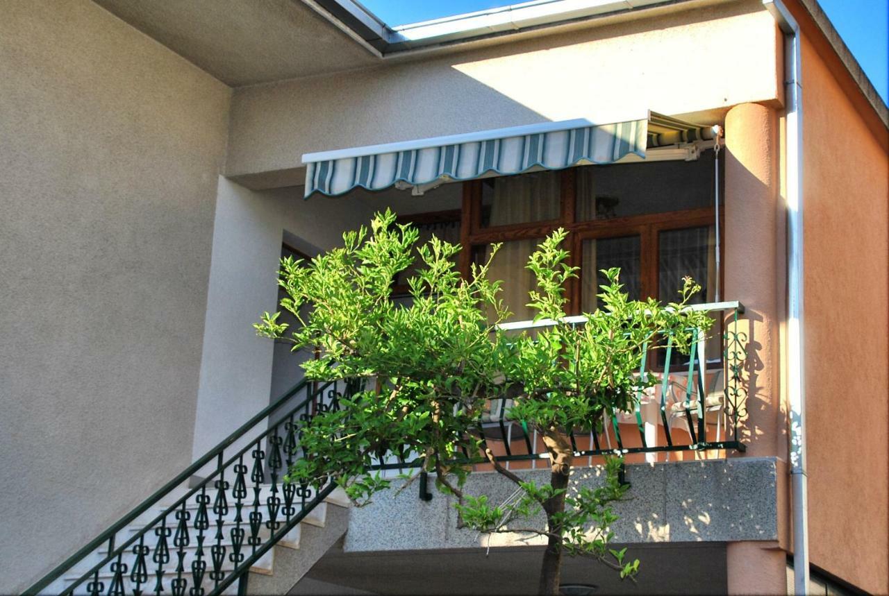 Apartmani Roko บาชกาโวดา ภายนอก รูปภาพ